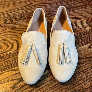 JCrew Factory light tan tassel flat